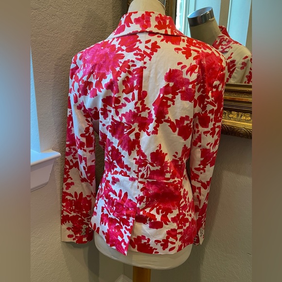 7th Avenue New York & Company Suiting Collection Magenta and Cream Floral Jacket - Picture 3 of 8